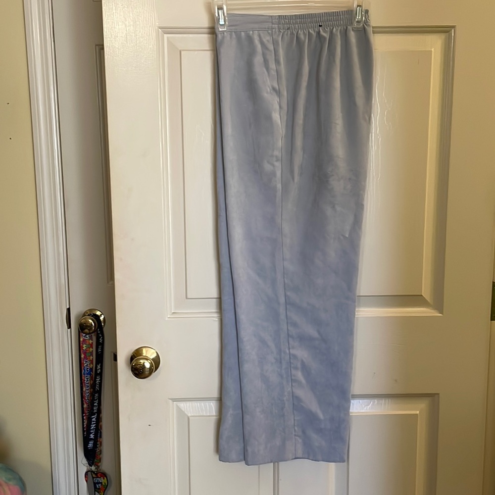 Alfred Dunner grey sueded pants